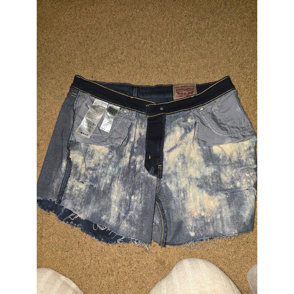 Shorts - Picture 6 of 6